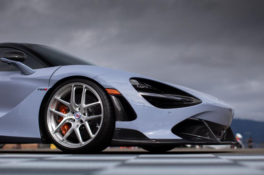 Детали экстерьера McLaren 720S Coupe on HRE Wheels (R101) 2018 года  (фото 7 из 8)